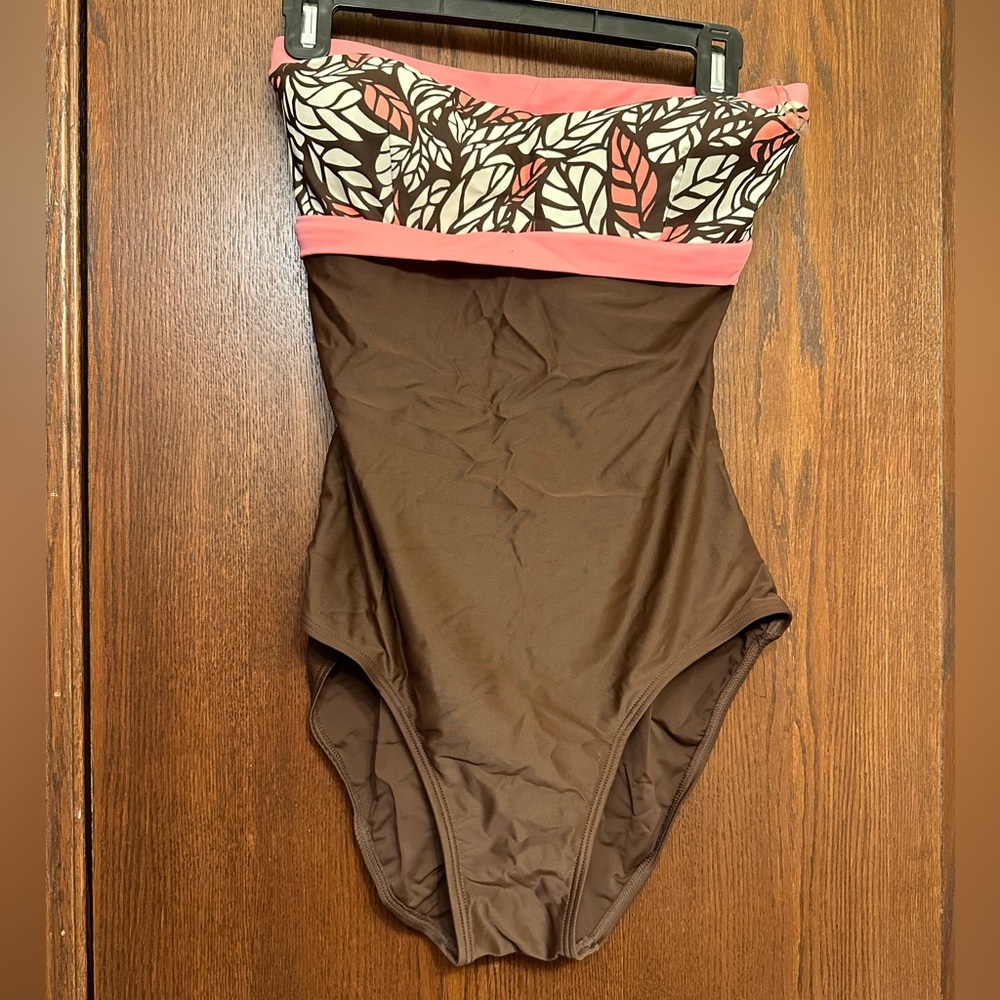 Brown and pink beach bay one piece size 12